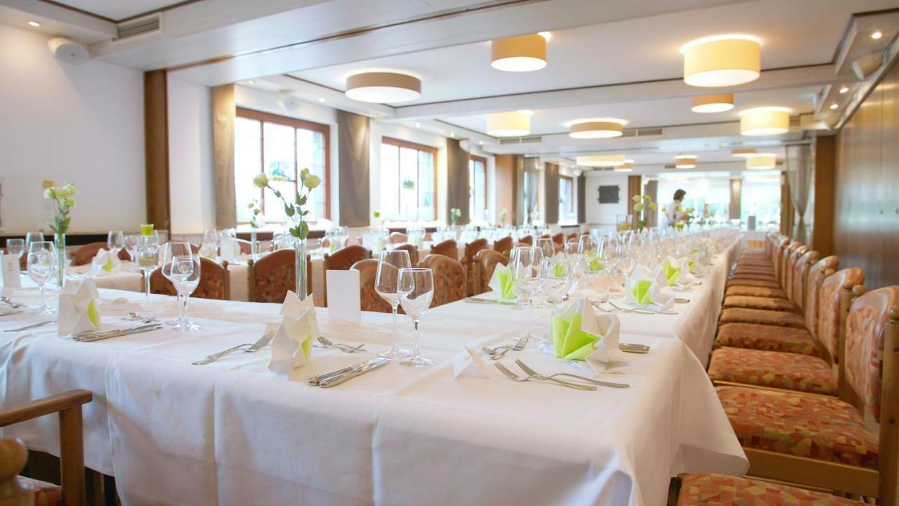 Hotel-Restaurant Und Gaestehaus Loewen Suessen Exterior photo